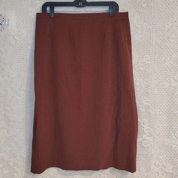 2 piece business suit pinstripe skirt and blazer - Picture 4 of 14